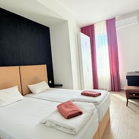 Star Hotel Kutaisi Ngoại thất bức ảnh